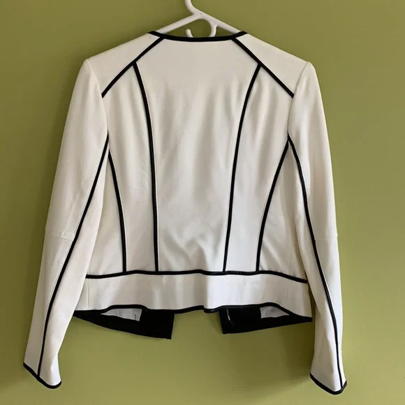 INC International Concepts ivory ponte’ and black faux leather fitted jacket. - Picture 3 of 5